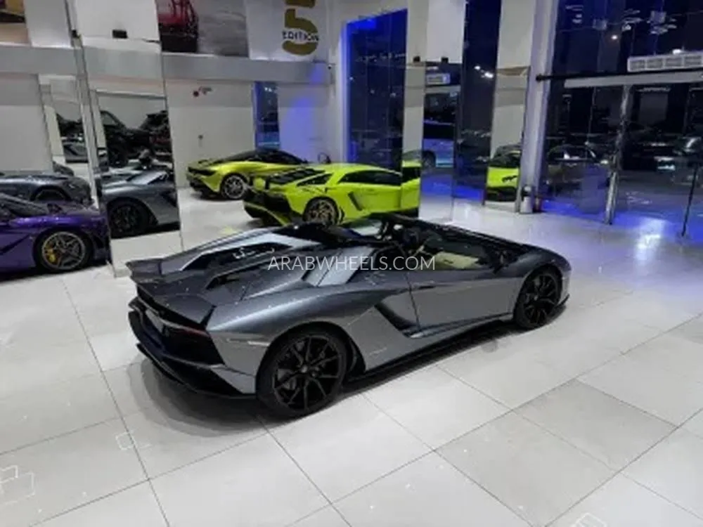 لامبورغيني أفنتادور 2019 for Sale in الرياض Image-2