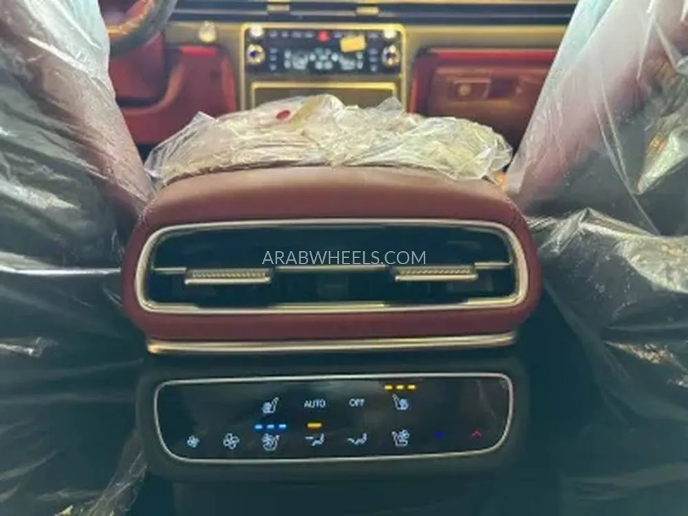 جينيسيس GV80 2025 for Sale in الرياض Image-4