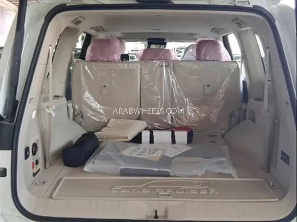 تويوتا لاند كروزر 2025 for Sale in الدمام Image-4