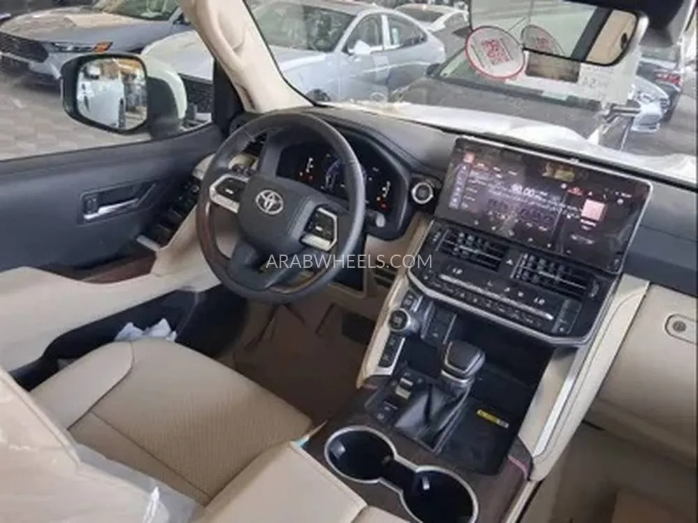 تويوتا لاند كروزر 2025 for Sale in الدمام Image-15