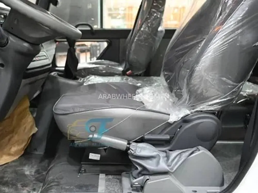 Hyundai County 2023 for Sale in Dammam Image-3