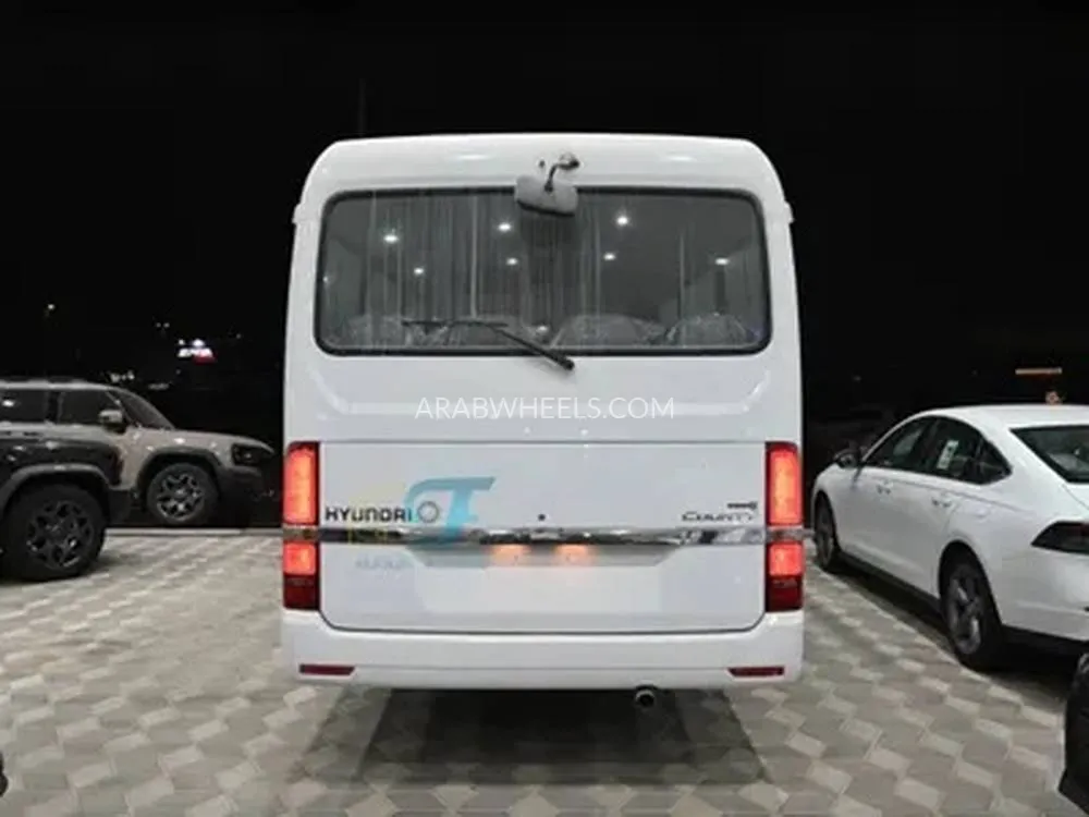 Hyundai County 2023 for Sale in Dammam Image-9