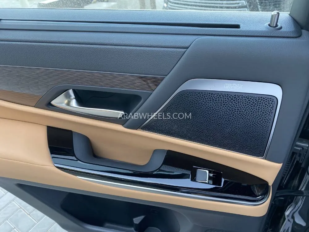 لكزس LX 2025 for Sale in الرياض Image-11