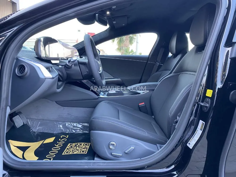 لوسيد إير 2025 for Sale in الرياض Image-7