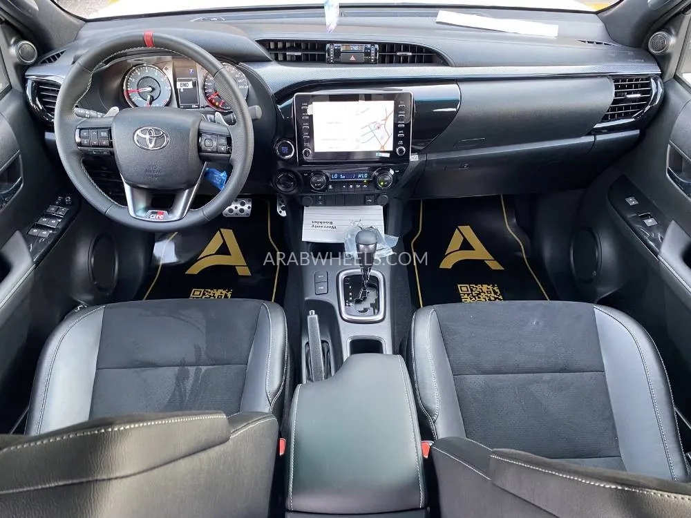 تويوتا هايلكس 2025 for Sale in الرياض Image-9