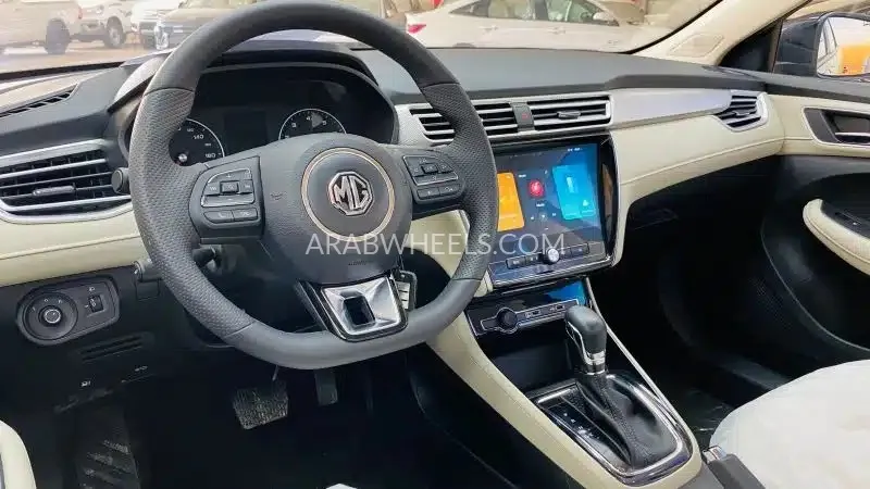 إم جي 5 2025 for Sale in الرياض Image-11