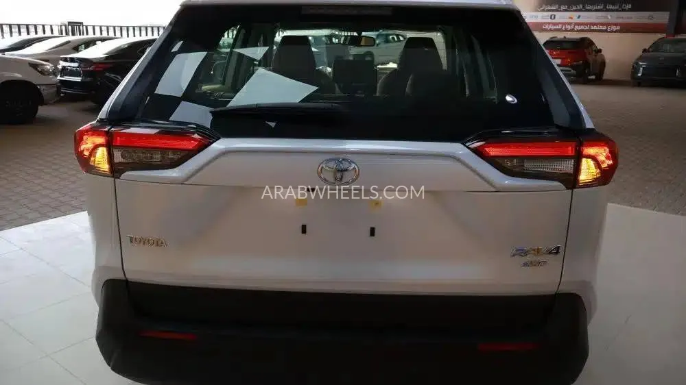 تويوتا راف 4 2025 for Sale in الرياض Image-15