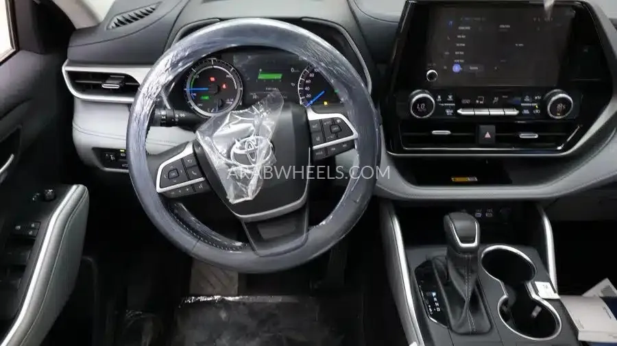 تويوتا جراند هايلاندر 2025 for Sale in الرياض Image-10
