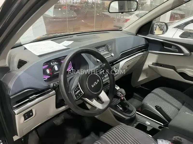 كيا كارينز 2025 for Sale in الرياض Image-7