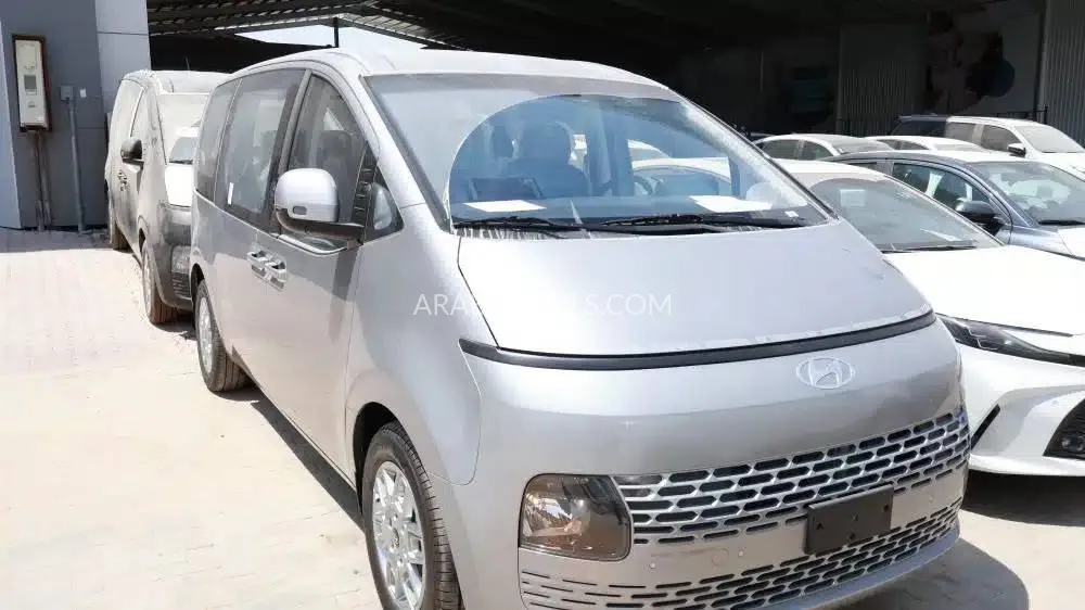 هيونداي ستاريا 2025 for Sale in الرياض Image-1