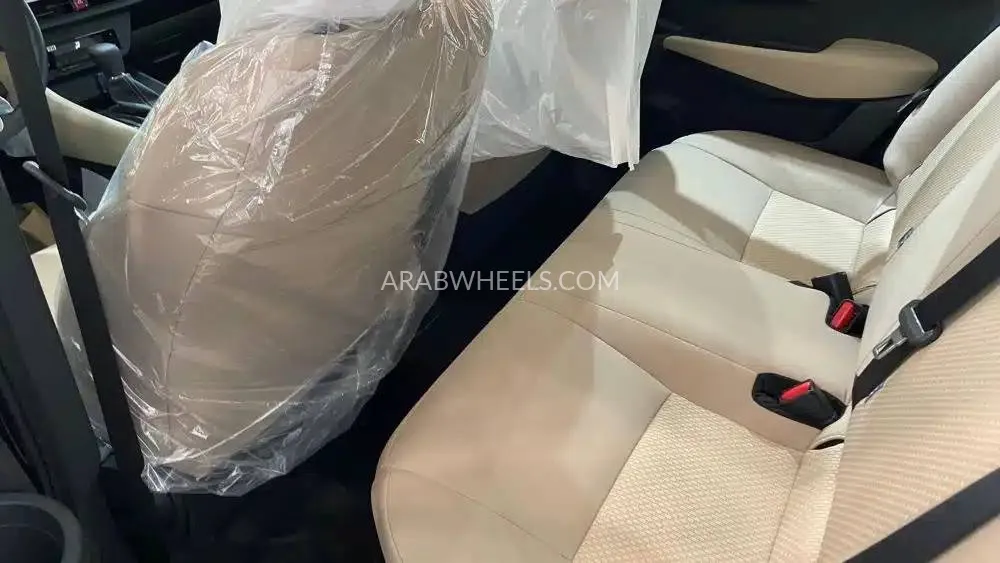 Toyota Yaris 2024 for Sale in Riyadh Image-8