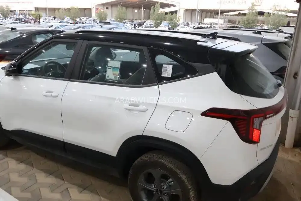 Kia Seltos 2024 for Sale in Riyadh Image-3