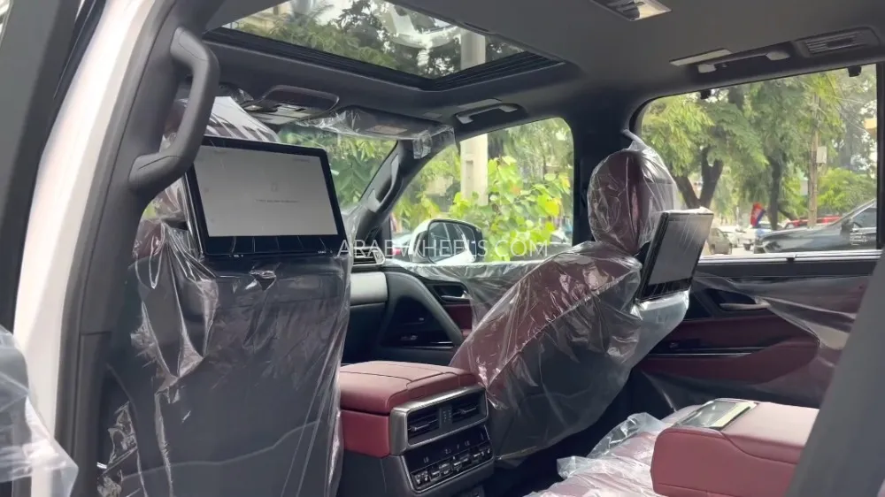 لكزس LX 2022 for Sale in الرياض Image-3