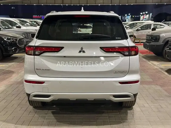 ميتسوبيشي أوتلاندر 2025 for Sale in الرياض Image-5
