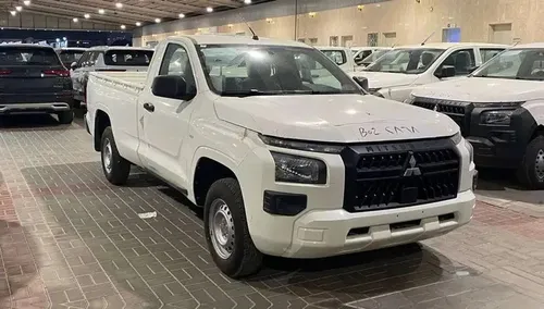 Mitsubishi L200 2025