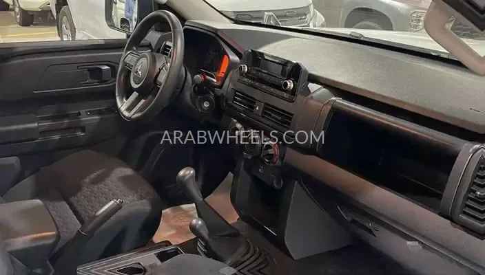 ميتسوبيشي L200 2024 for Sale in الرياض Image-15
