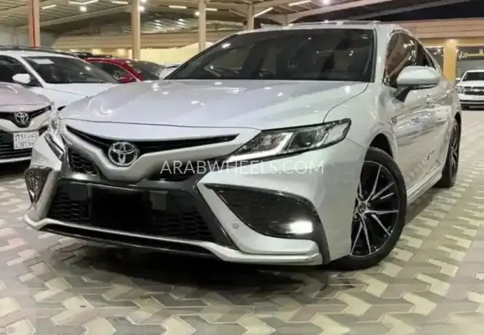 تويوتا كامري 2023 for Sale in الرياض Image-12