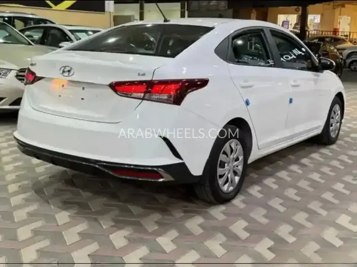 هيونداي إلنترا 2022 for Sale in الرياض Image-5