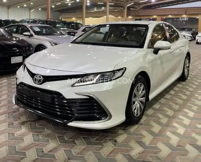 تويوتا كامري 2022 for Sale in الرياض Image-6