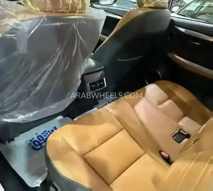 لكزس NX 2018 for Sale in الرياض Image-9