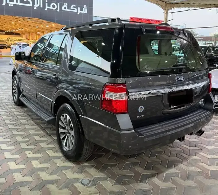 فورد إكسبيديشن 2016 for Sale in الرياض Image-10