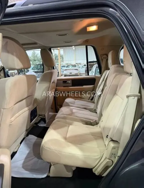 فورد إكسبيديشن 2016 for Sale in الرياض Image-14