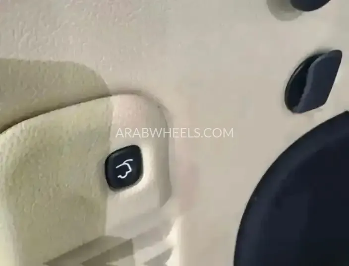 جيب شيروكي 2015 for Sale in الرياض Image-3