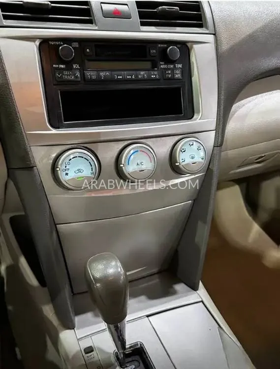 تويوتا كامري 2010 for Sale in الرياض Image-2