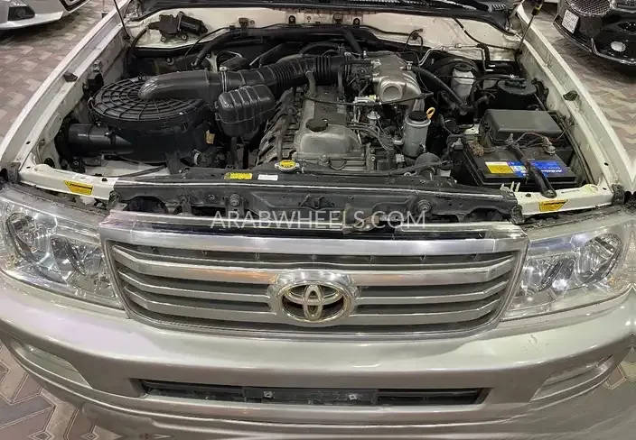 تويوتا لاند كروزر 2006 for Sale in الرياض Image-4