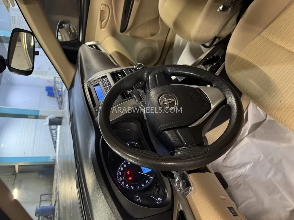 تويوتا يارس 2020 for Sale in الرياض Image-6