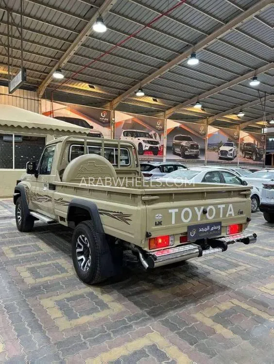 تويوتا لاند كروزر ٧٠ سيريز 2025 for Sale in الرياض Image-4