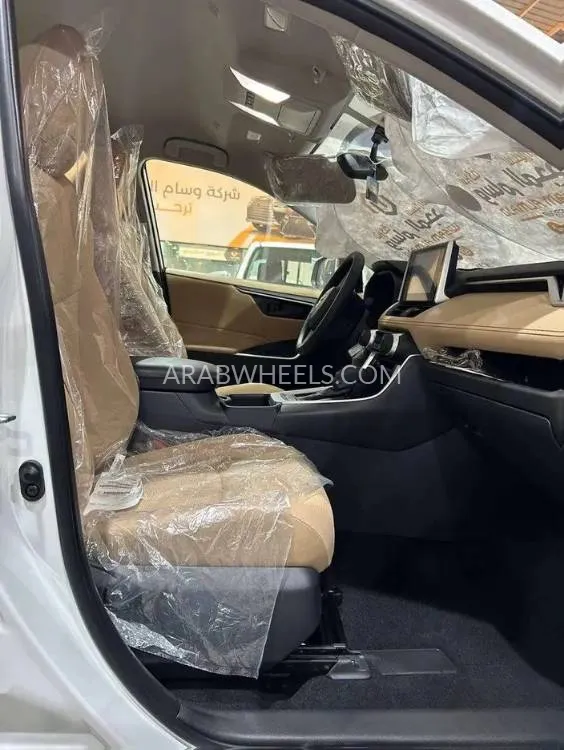 تويوتا راف 4 2025 for Sale in الرياض Image-8