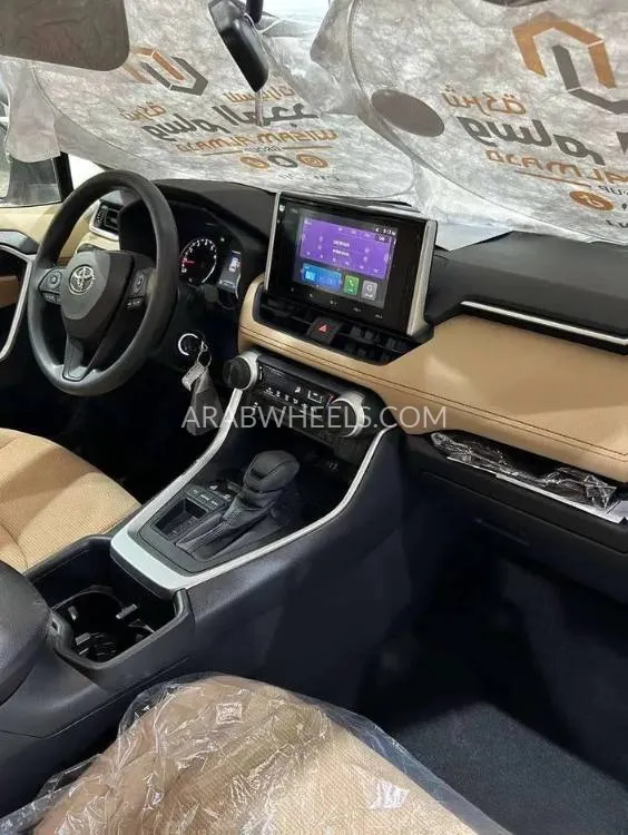 تويوتا راف 4 2025 for Sale in الرياض Image-10