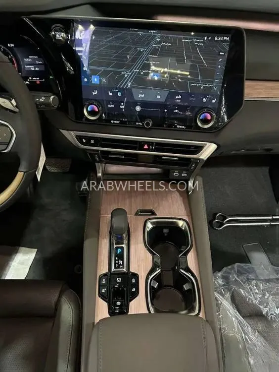 لكزس RX 2025 for Sale in الرياض Image-9