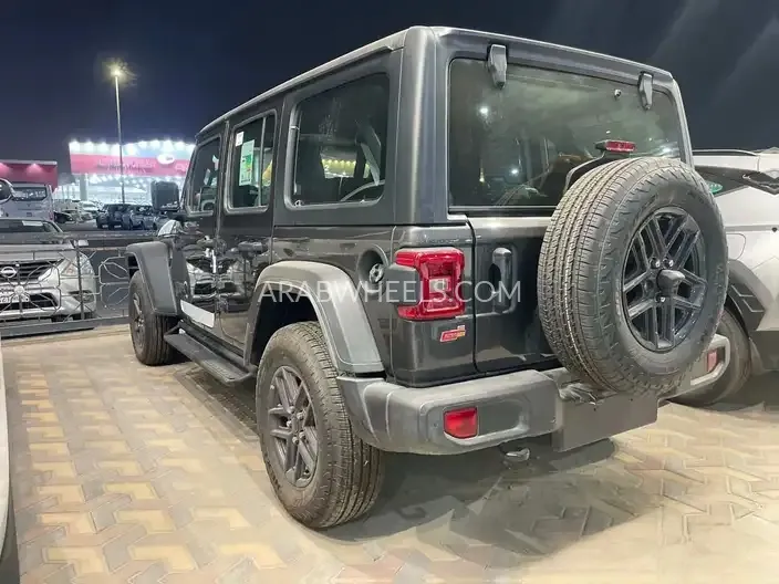 جيب رانجلر 2024 for Sale in الدمام Image-8