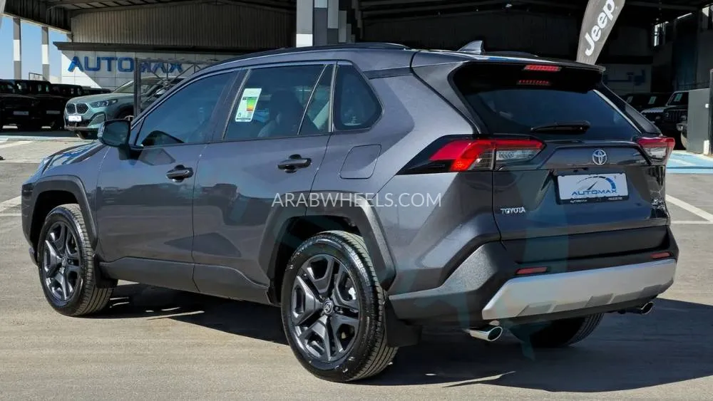 تويوتا راف 4 2025 for Sale in الرياض Image-4