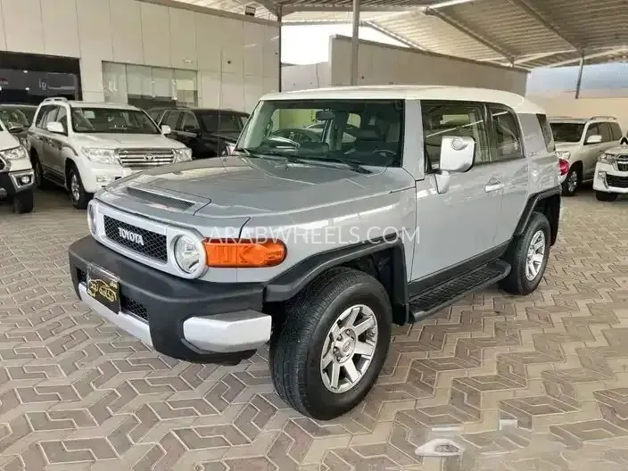 تويوتا إف جي كروزر 2017 for Sale in الرياض Image-3