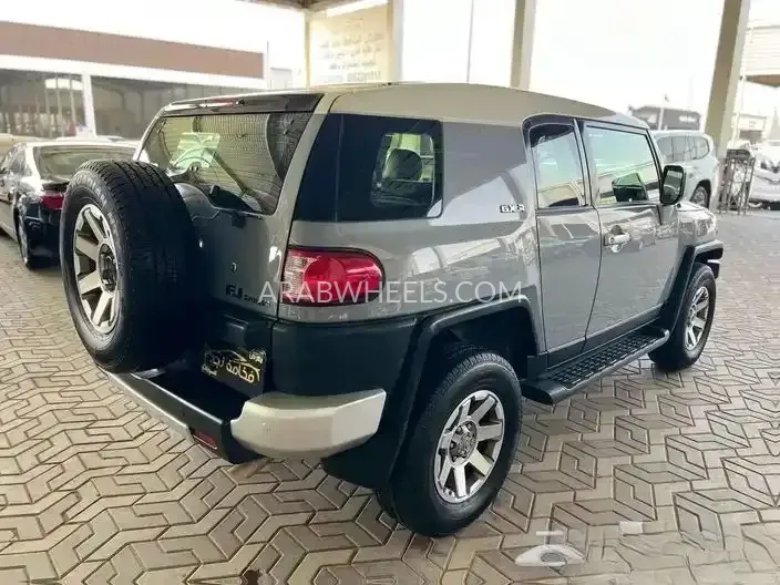 تويوتا إف جي كروزر 2017 for Sale in الرياض Image-4