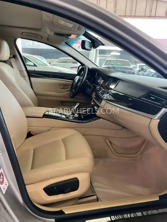 بي ام دبليو الفئة الخامسة 2016 for Sale in الرياض Image-10