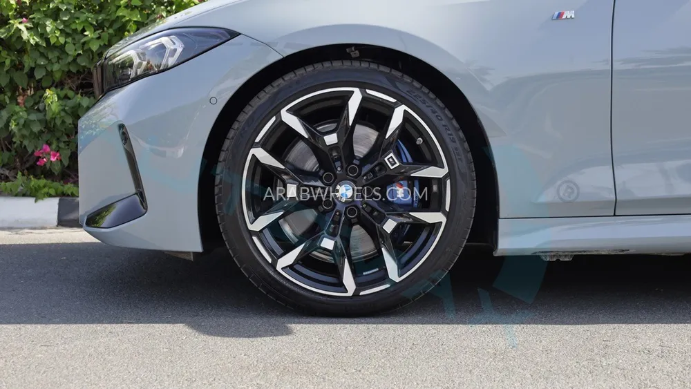 بي ام دبليو الفئة الثالثة 2025 for Sale in وادي الدواسر Image-40