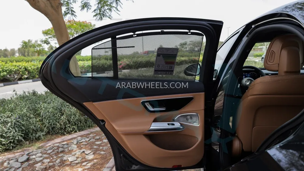 مرسيديس بنز E كلاس 2025 for Sale in وادي الدواسر Image-37