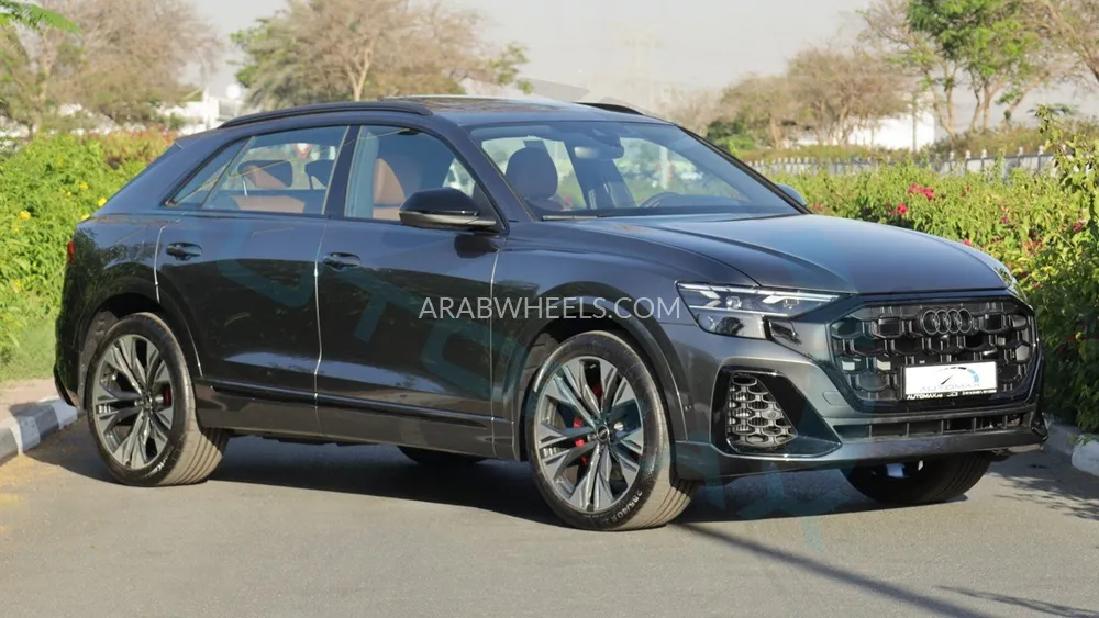أودي Q8 2025 for Sale in وادي الدواسر Image-3