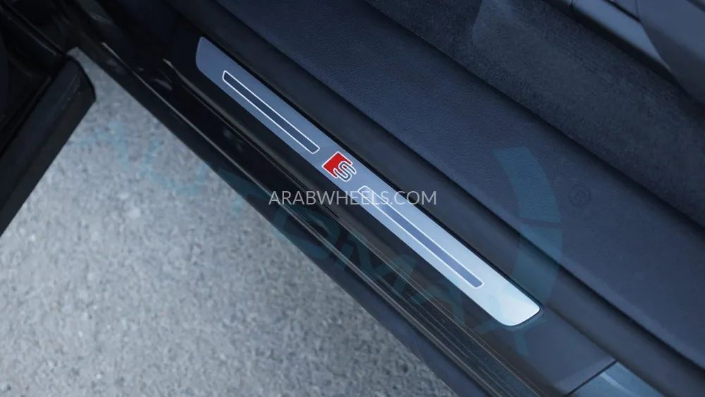 أودي Q8 2025 for Sale in وادي الدواسر Image-31