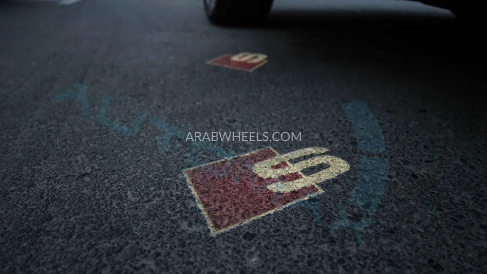 أودي Q8 2025 for Sale in وادي الدواسر Image-33