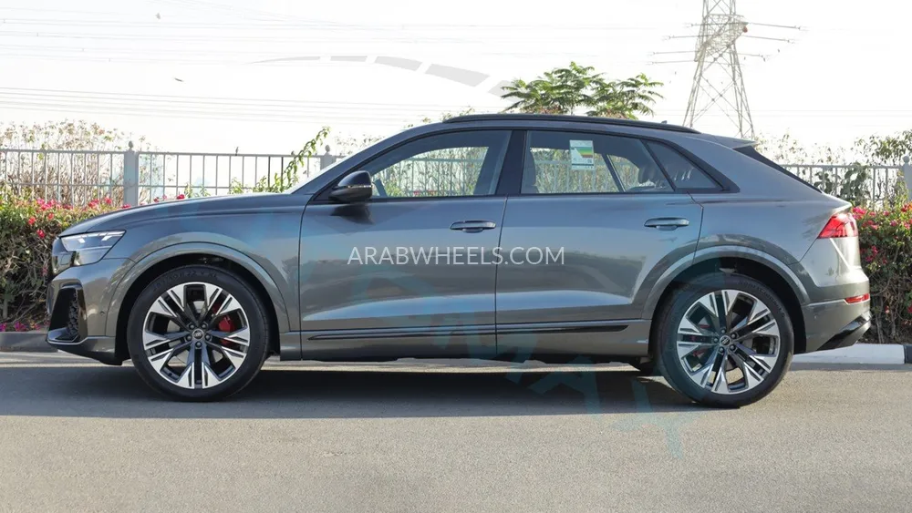أودي Q8 2025 for Sale in وادي الدواسر Image-41