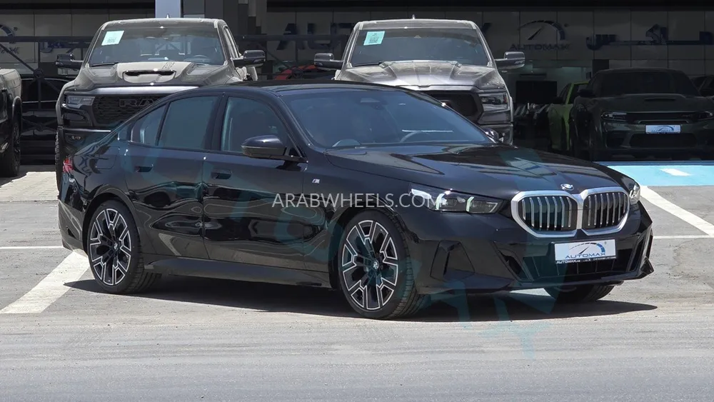 بي ام دبليو الفئة الخامسة 2025 for Sale in وادي الدواسر Image-3