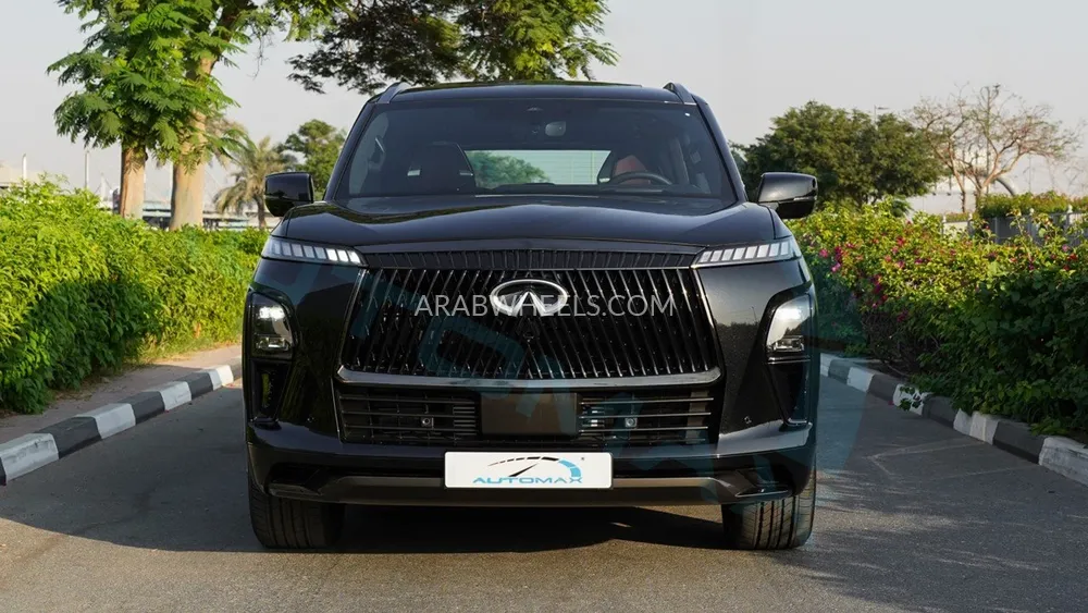 إنفينيتي QX80 2025 for Sale in وادي الدواسر Image-2