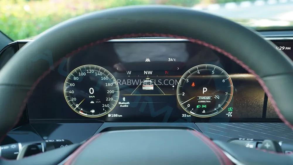 إنفينيتي QX80 2025 for Sale in وادي الدواسر Image-13