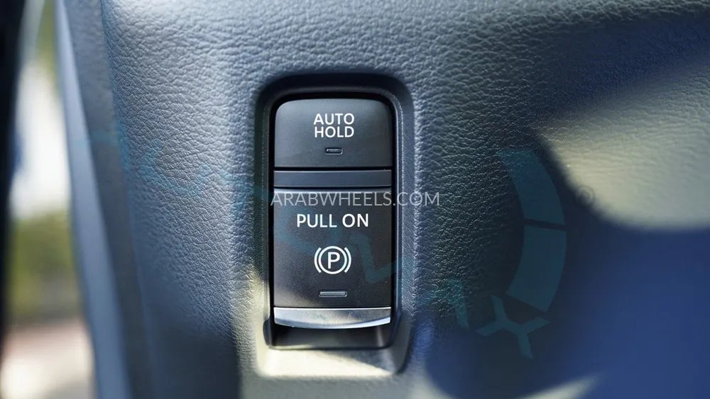 إنفينيتي QX80 2025 for Sale in وادي الدواسر Image-40