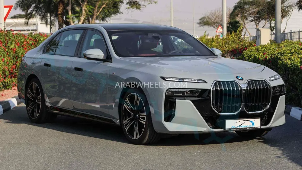 بي ام دبليو الفئة السابعة 2024 for Sale in وادي الدواسر Image-3